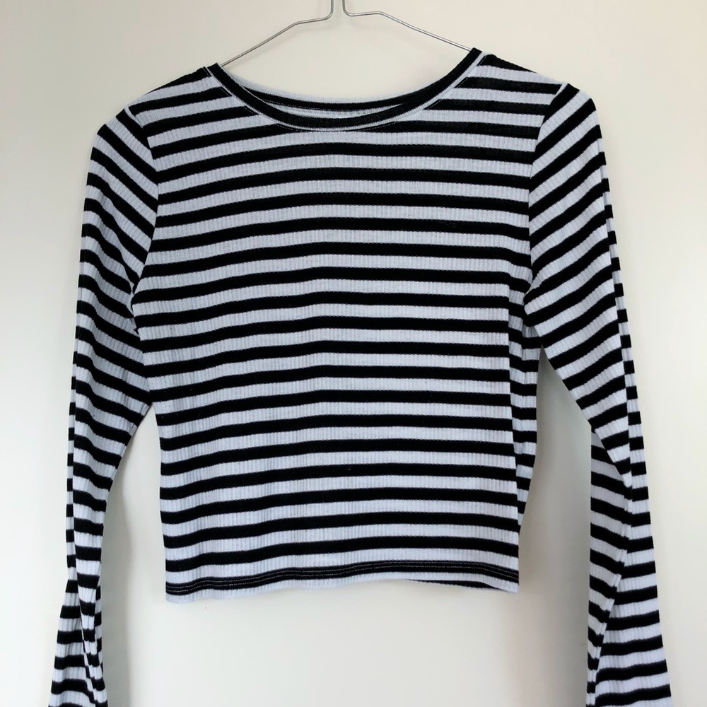 H&M black & white stripe long sleeve tee